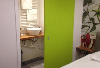 Hotel De Backer allows 18 year olds to book a room