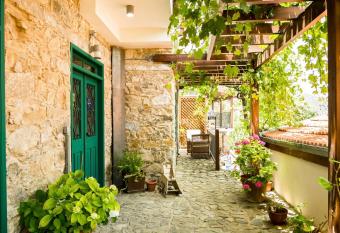 Anastou s Traditional House has Balcony rooms