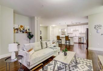 FRONTDESK Berkshire Dilworth Apts Midtown Charlotte allows 18 year olds to book a room