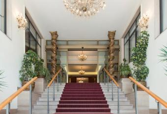 Grand Hotel Adriatico has Balcony rooms