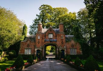 The Mere Golf Resort & Spa allows 18 year olds to book a room