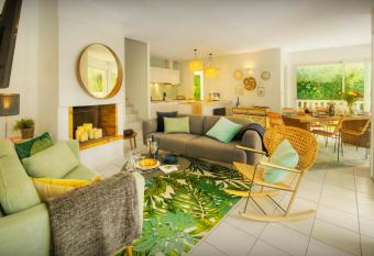 Villa Samasti - OVO Network has Balcony rooms