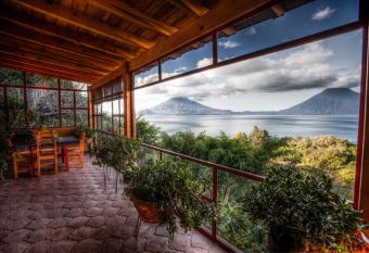 Casa Wenche has Smoking rooms