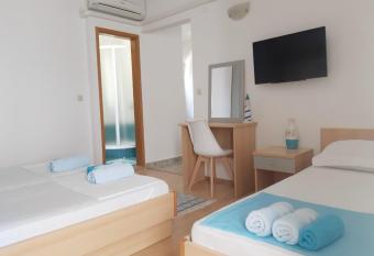 Villa Star has Balcony rooms