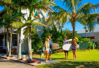 YHA Coolangatta Gold Coast allows 18 year olds to book a room