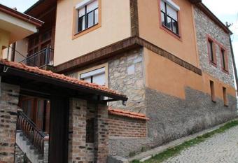 **ETNO Vila** - KRUSEVO has Smoking/Balcony rooms