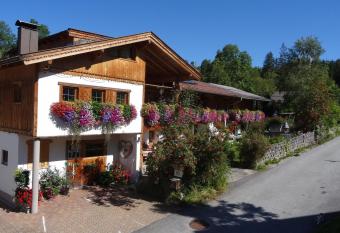 Badhaus has Balcony rooms