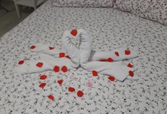 Il Daviduccio Suite has rooms with a private hot tub