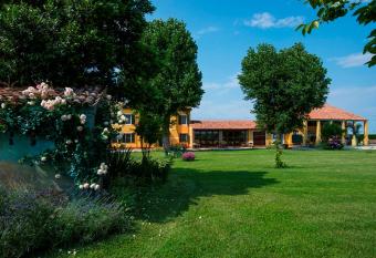 Antica Vigna has Balcony rooms