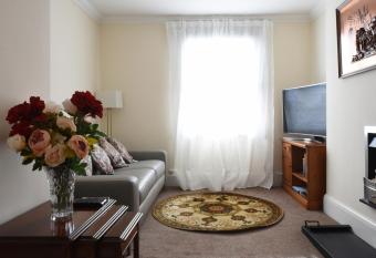 Dale Street Apartments Suite allows 18 year olds to book a room