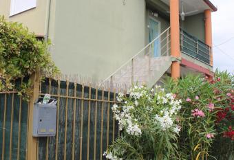 Colorful House has Balcony rooms