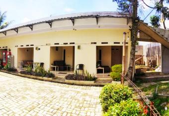 Bakom Inn Syariah has Balcony rooms