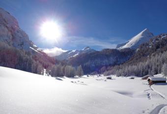 Hotel Albe has Balcony rooms