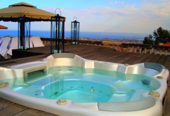 Hotel VdB NEXT has Smoking/Balcony rooms