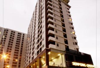 Expressia Stay at Serpong Greenview Apartment has Balcony rooms