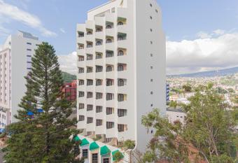 Hotel Plaza Del Libertador has Balcony rooms