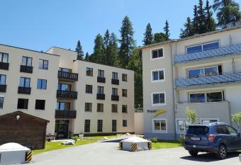 Aladin Apartments St Moritz has Balcony rooms