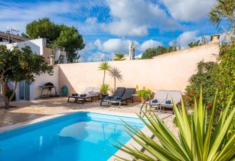 Can M Tatau has Balcony rooms