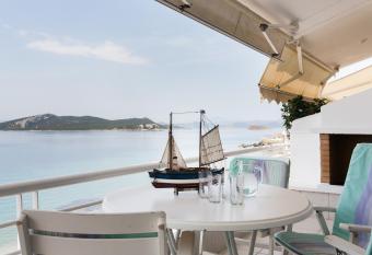 Evia Island,Styra Maisonettes has Balcony rooms