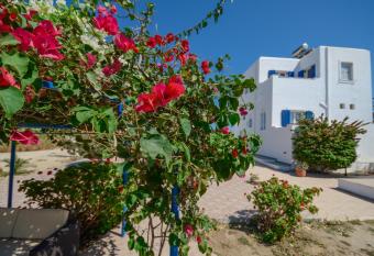 Sophi s L Studios & Apartments has Balcony rooms