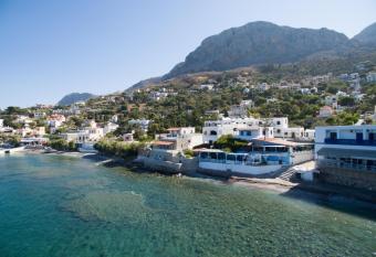 Avra Studios has Balcony rooms