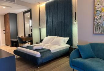 Domus Hotel & Apartments has Balcony rooms