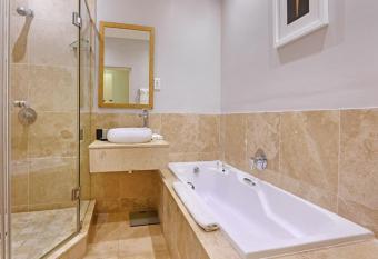 Vetho House has Balcony rooms