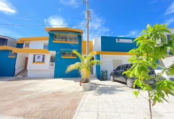 Morrison Hotel de la Escalon allows 18 year olds to book a room