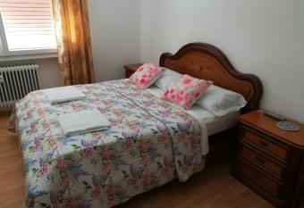 Venice Vacation House has Balcony rooms