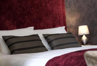 Carlisle Station Hotel, Sure Hotel Collection by BW allows 18 year olds to book a room