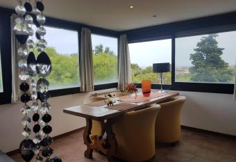 InnVilla allows 18 year olds to book a room