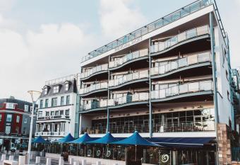 The Royal Yacht has Balcony rooms