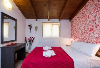 Joanna  s Loft has Balcony rooms