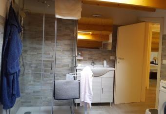 La Mansarda Iblea allows 18 year olds to book a room