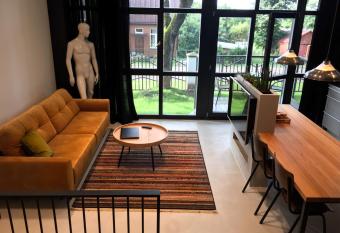 G - Owl Jazz - Modern and spacious loft type apartment 8 with free private parking has Balcony rooms