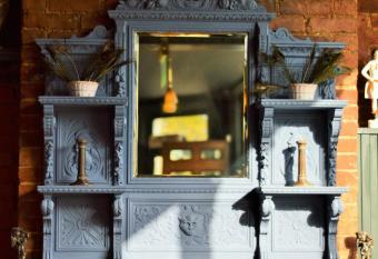 The King Alfred Pub allows 18 year olds to book a room