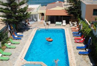 Haris Apartments has Balcony rooms