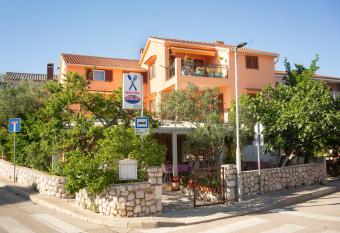 Rooms Ljubica allows 18 year olds to book a room