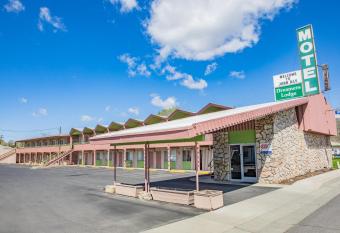 Dreamers Lodge has Balcony rooms