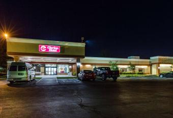 Days Hotel by Wyndham Williamsburg I-64 has Smoking rooms