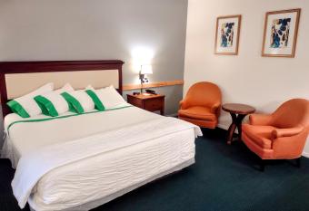 Guesthouse Inn Enumclaw allows 18 year olds to book a room