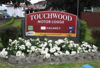 Touchwood Motor Lodge has Balcony rooms