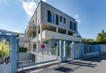 Casa Bonotto has Balcony rooms