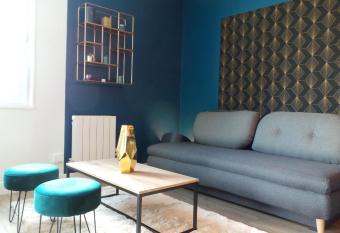 L Appart   has Balcony rooms