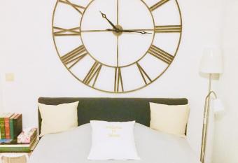 Welcome to Messe! allows 18 year olds to book a room