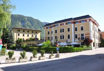 Liberty Hotel Mal   has Balcony rooms
