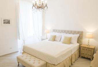 Palazzo Spasiano rooms - SORRENTO CENTER has Balcony rooms