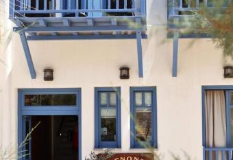 Xenonas Afroditi allows 18 year olds to book a room