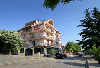 Family Hotel Kosko has Balcony rooms