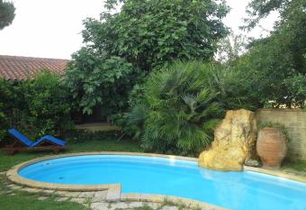 Casa del Sole allows 18 year olds to book a room